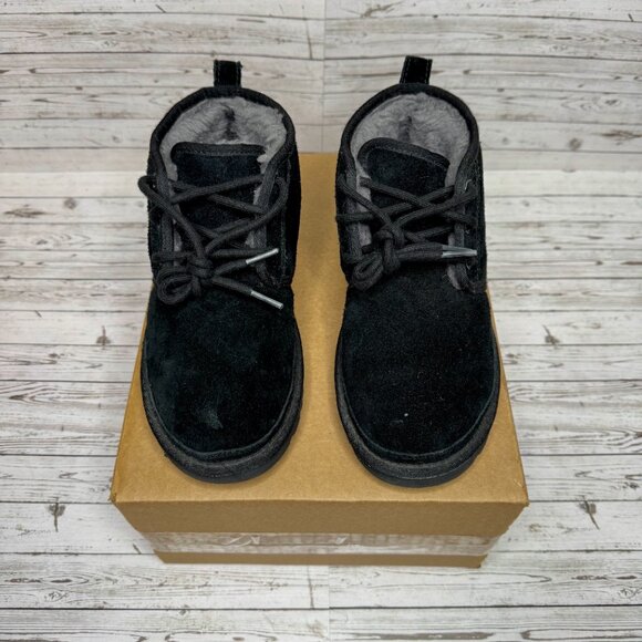 UGG Classic Neumel | Black | Size 5W | 88276 - Picture 9 of 16